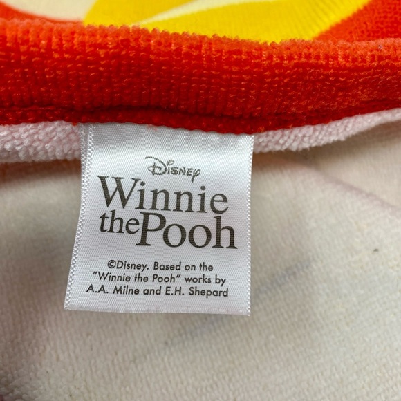 Disney Winnie the Pooh Towel & Bath Buddy Set - Picture 9 of 9
